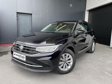 Voir le détail de l'offre de cette VOLKSWAGEN Tiguan 1.5 TSI 150ch Life Business DSG7 de 2021 en vente à partir de 29 999 € 