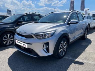 Voir le détail de l'offre de cette KIA Stonic 1.0 T-GDi 120ch MHEV Active iBVM6 de 2022 en vente à partir de 200 € / mois