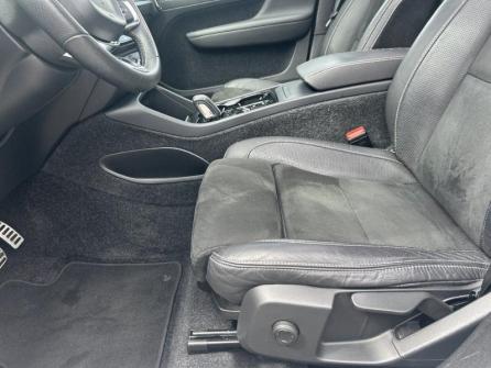 VOLVO XC40 D4 AdBlue AWD 190ch R-Design Geartronic 8 à vendre à Troyes - Image n°6