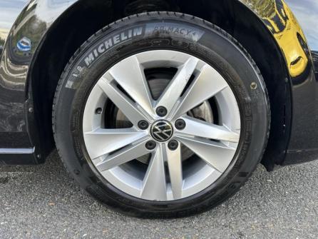 VOLKSWAGEN Golf 2.0 TDI SCR 150ch Life Business DSG7 à vendre à Gien - Image n°12